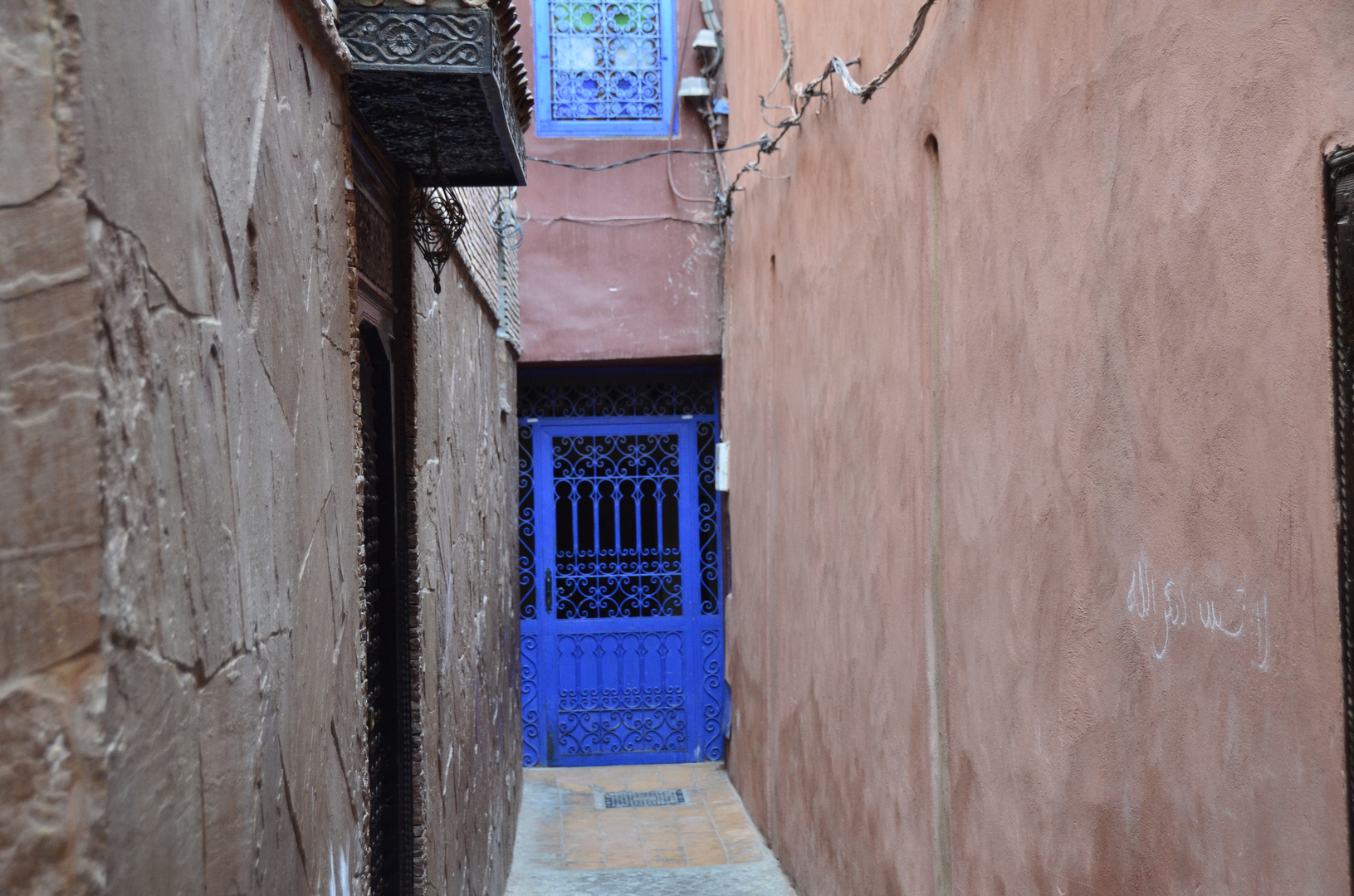 Gasse im Andaluschen Viertel von Rabat, Marokko