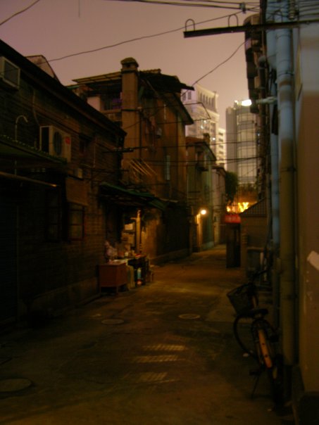 Gasse im franzoesischen Viertel von Shanghai