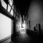 Gasse im Lichtschatten