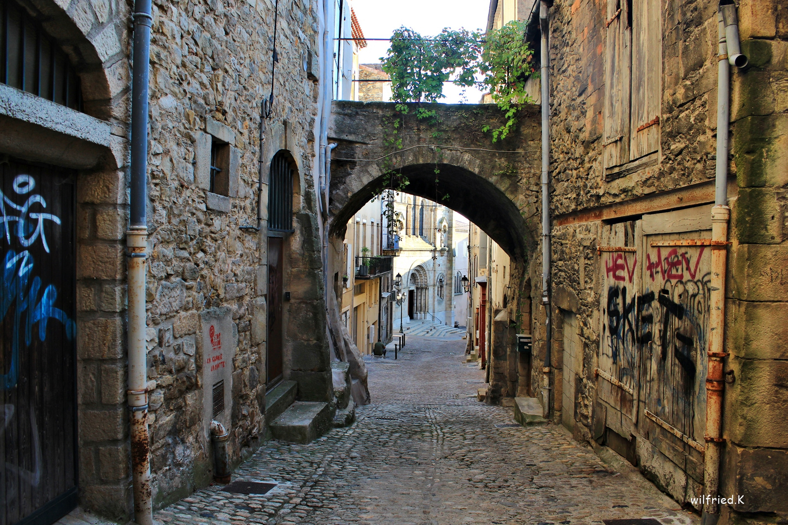 Gasse in Aubenas, in der Ardéche