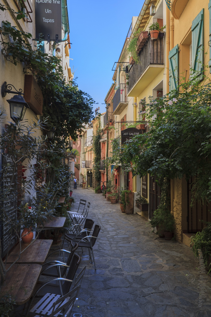 Gasse in Collioure (Südfrankreich) 