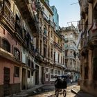 Gasse in Havanna im Abendlicht