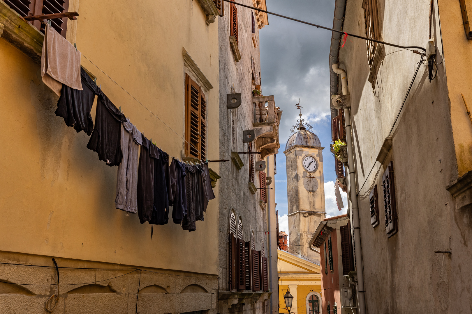 Gasse in Labin, Istrien 