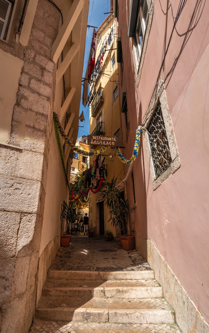 Gasse in Lissabon