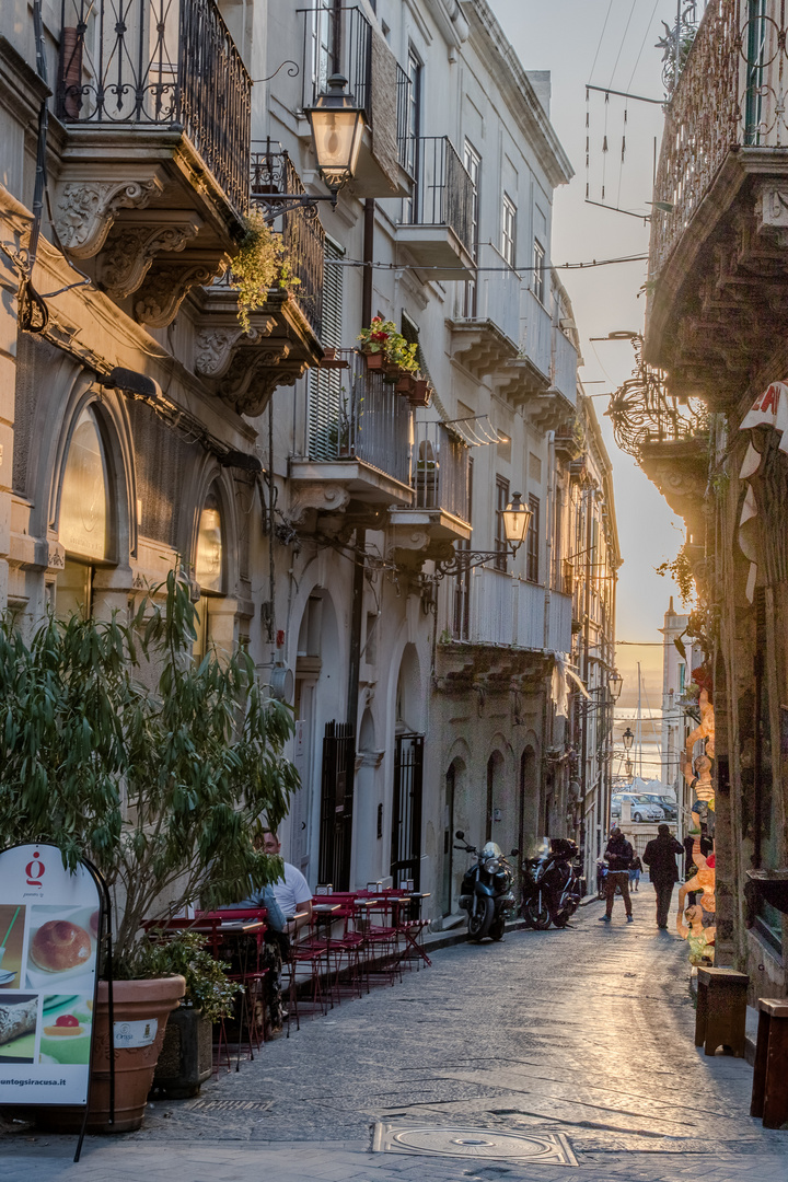 Gasse in Ortigia, Syracus (4)