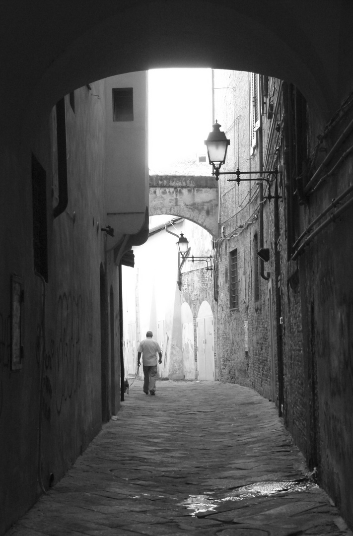 Gasse in Pisa