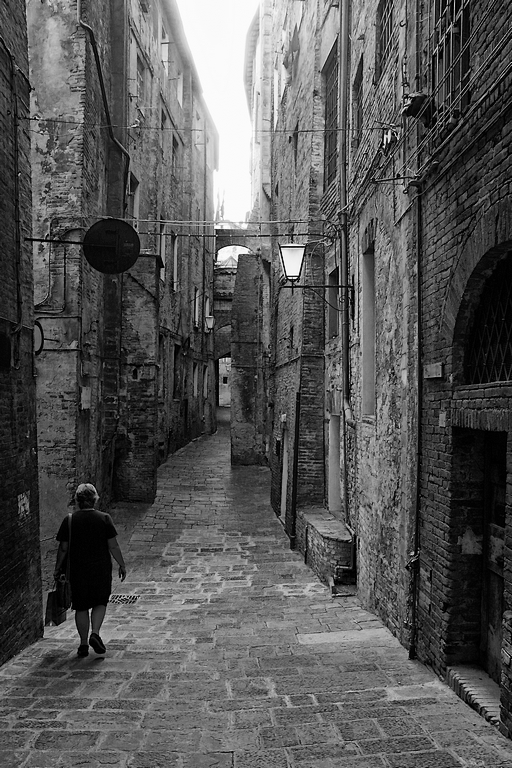 Gasse in Siena (Toskana)