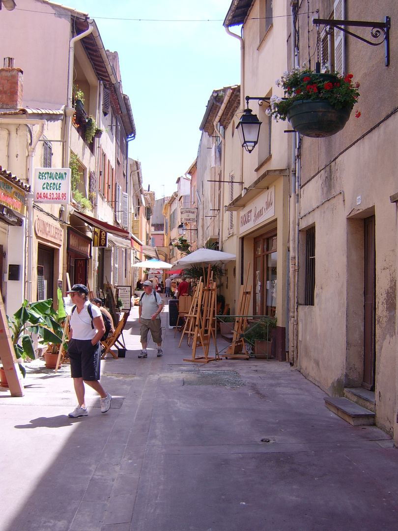 Gasse in St. Tropez