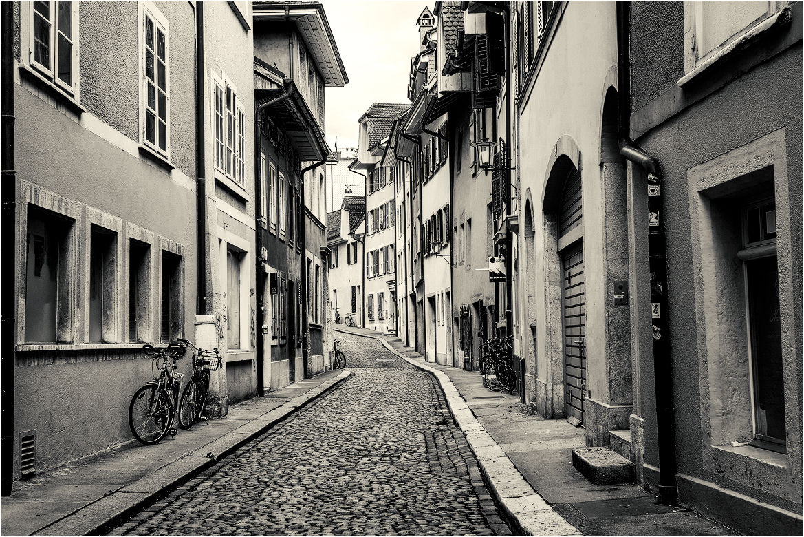 Gasse mit Velos