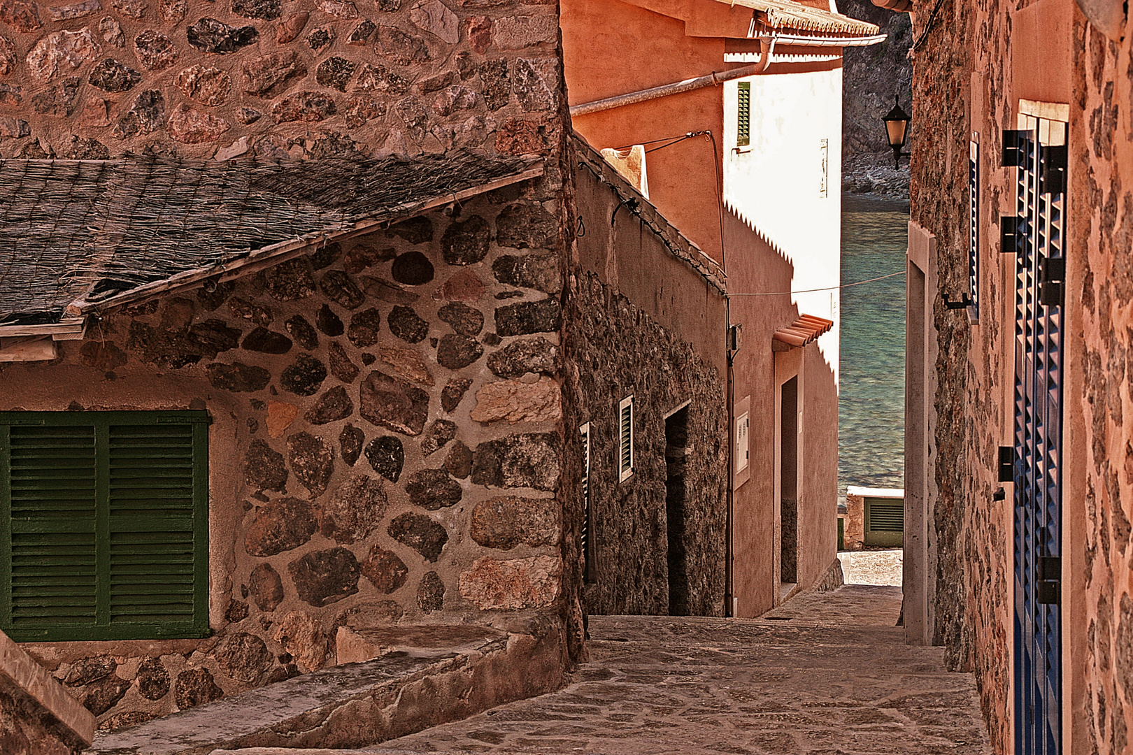 Gasse zum Meer / Port de Valldemossa