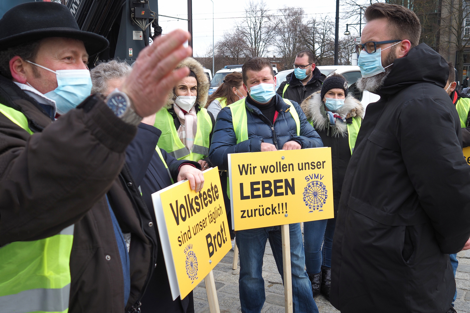 Gastgewerbe: Lasst uns öffnen! Lasst uns leben! (2)