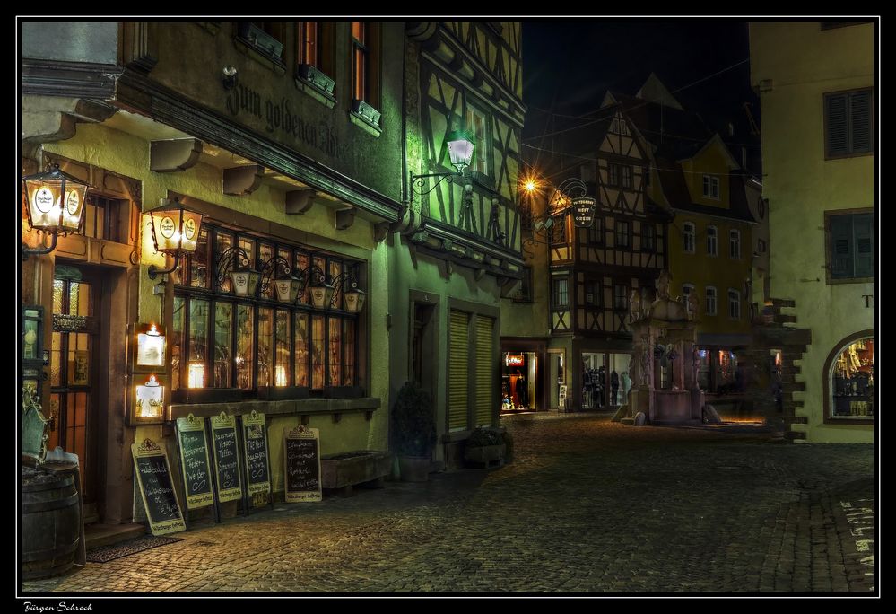 Gasthaus Goldener Adler mit Engelsbrunnen in Wertheim