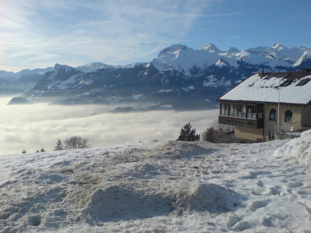 Gasthaus über den Wolken