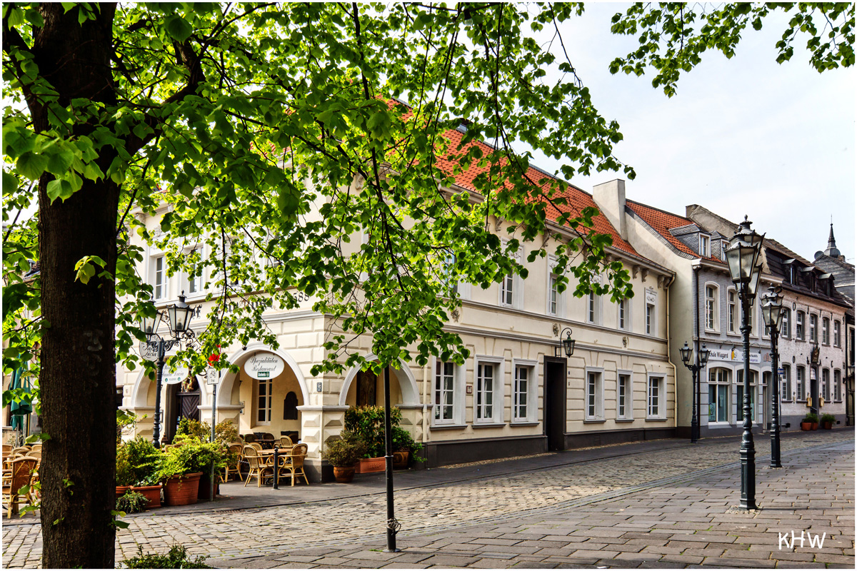 Gasthaus "Zur Rose" am Hülser Markt