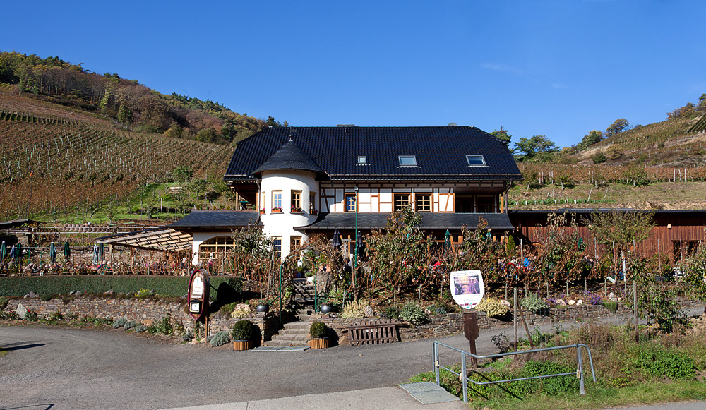 Gaststätte in den Weinbergen bei Mayschoß (Ahrtal)