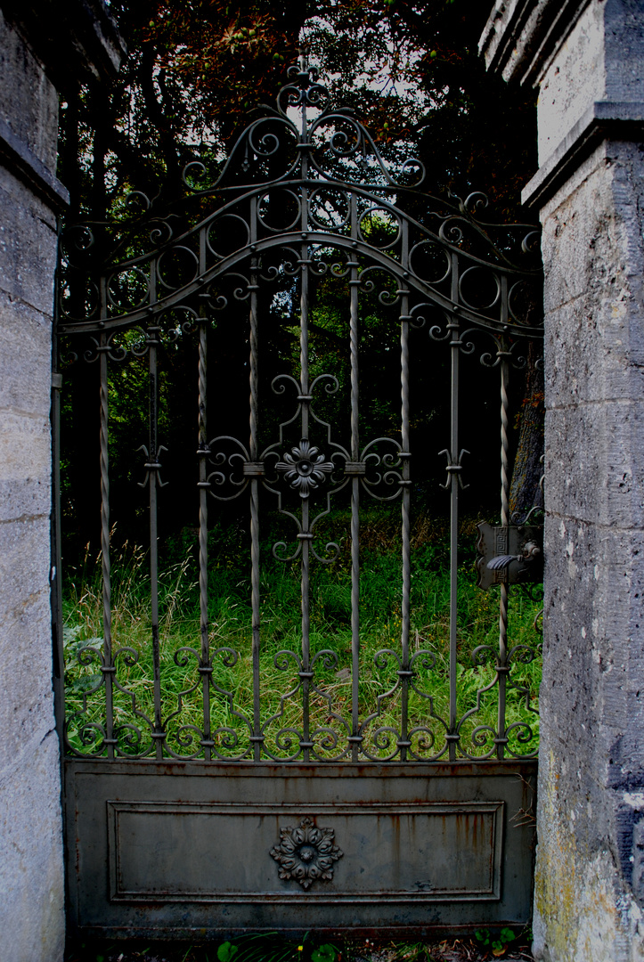 gate