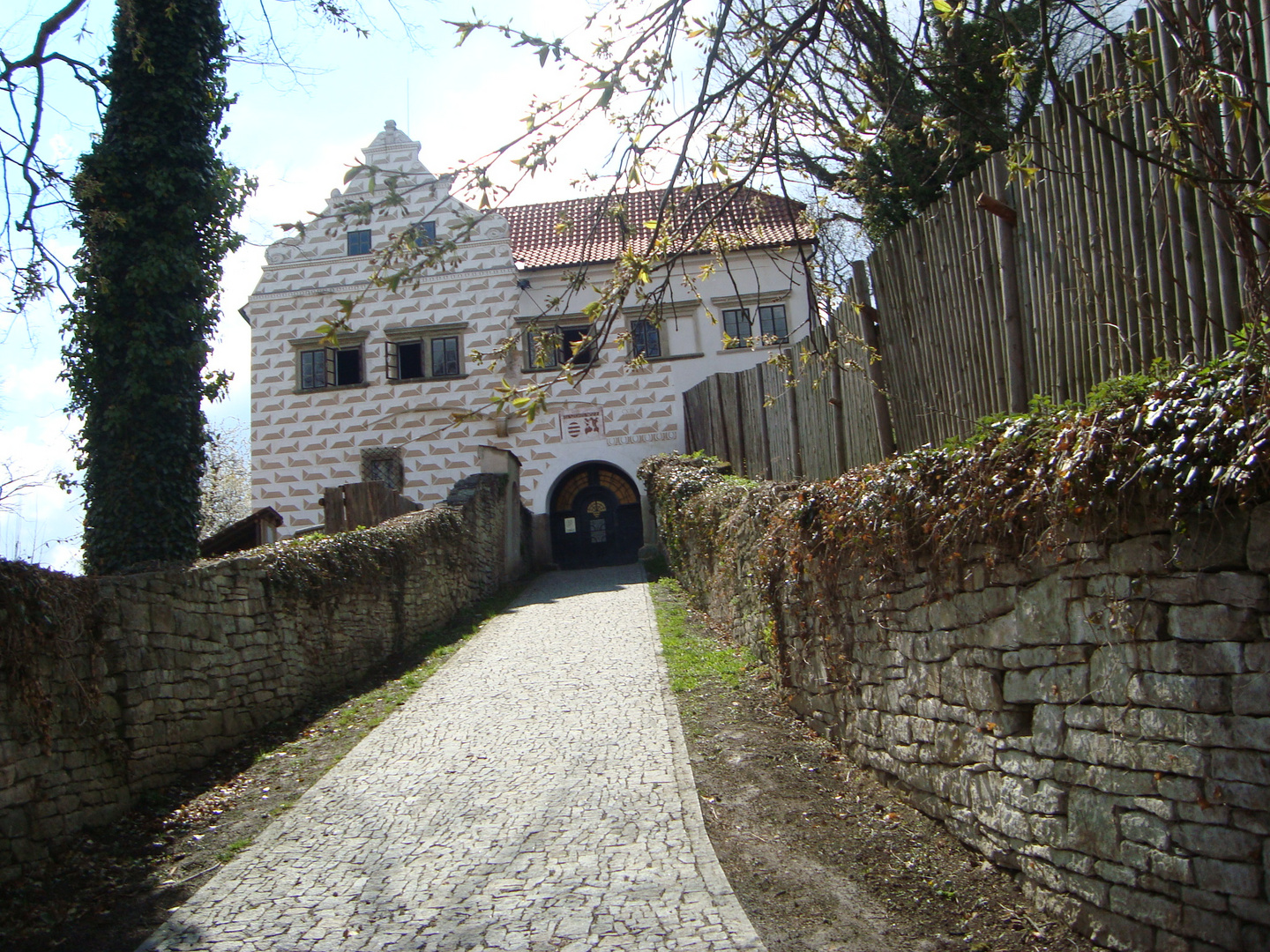 Gate to castle