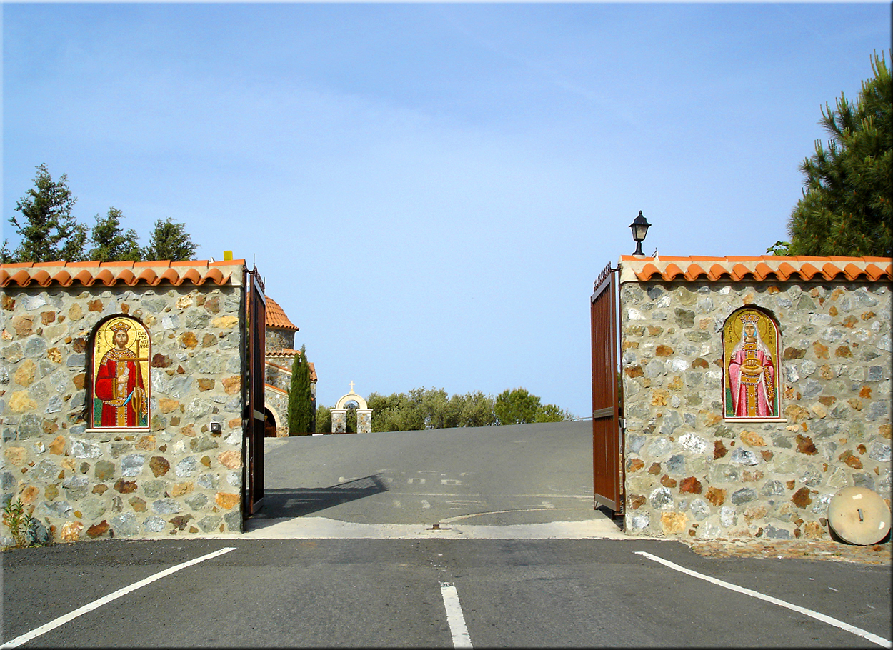 Gate to Stavrovouni