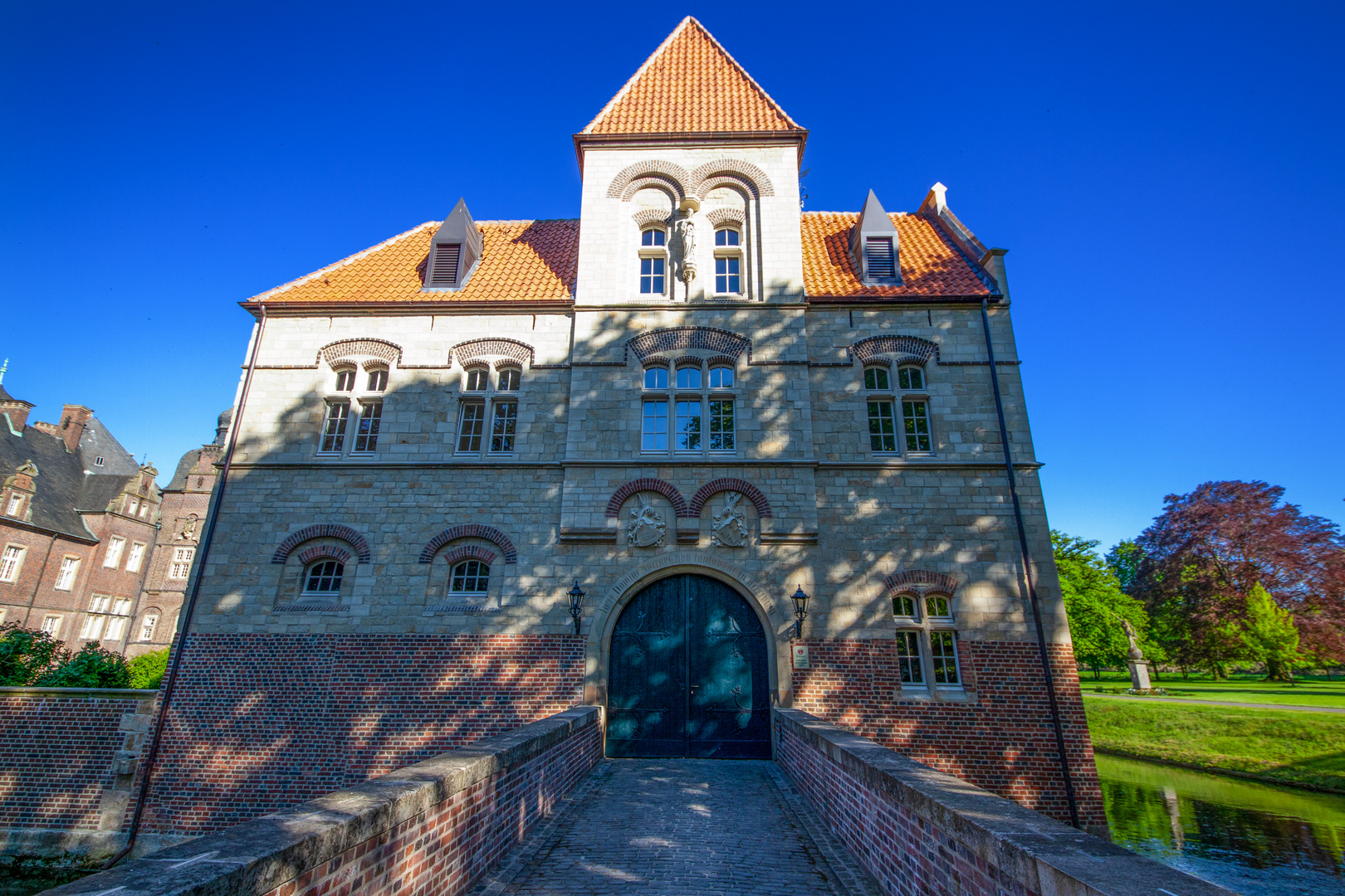 Gatehouse of Darfeld Castle