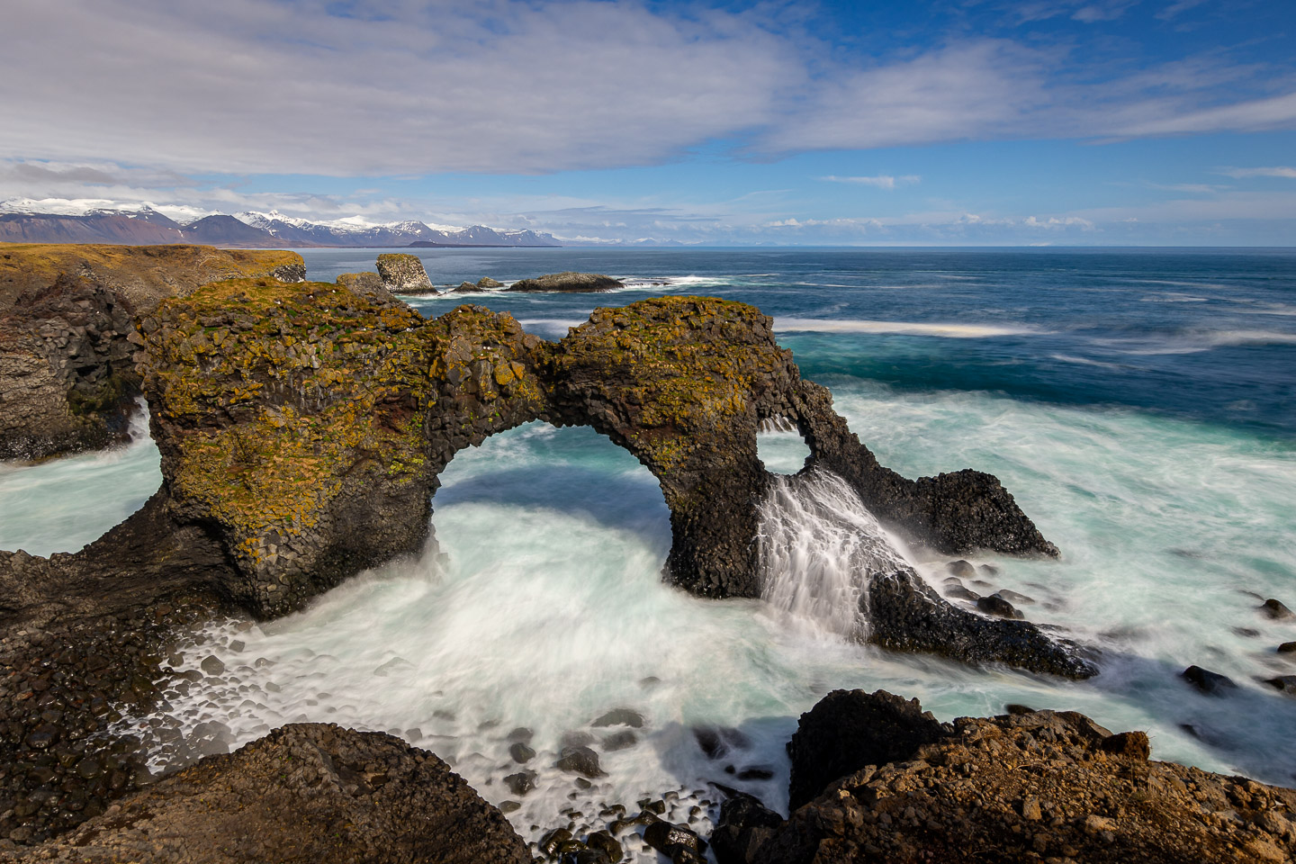 Gatklettur Arch Rock