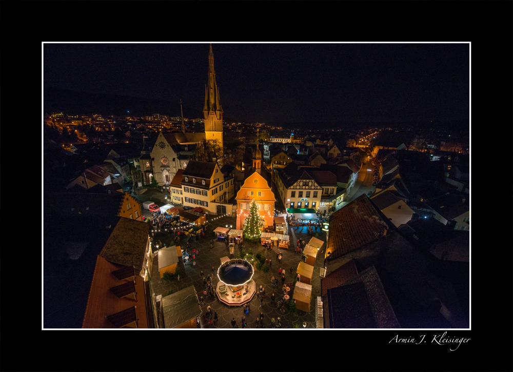 Gau-Algesheimer Weihnachtsmarkt bei Nacht