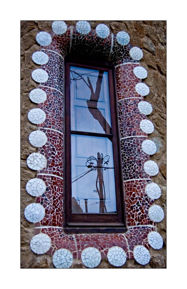 Gaudi-Fenster