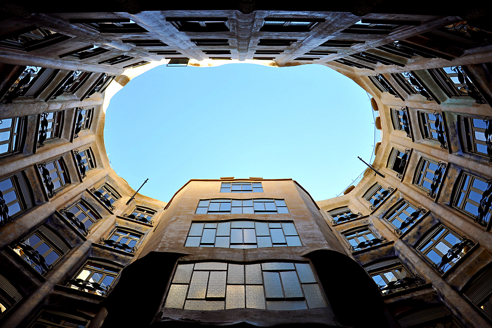 Gaudi-Tour-2012----A rc hitektur 10