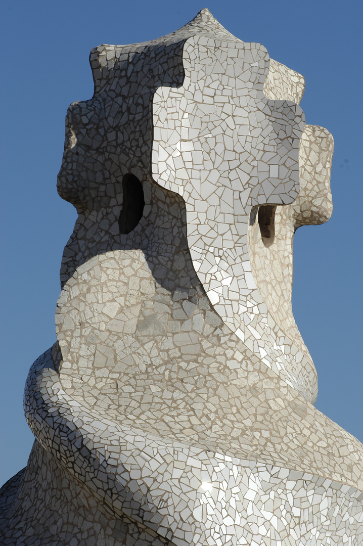 GAUDI Y SU OBRA 4