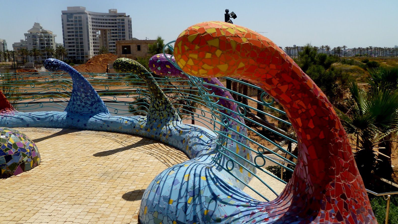 GAUDY LIKE GARDEN-NETANYA