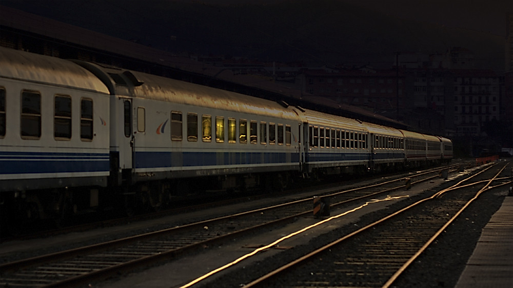 Gaueko trena. (Tren de la noche)