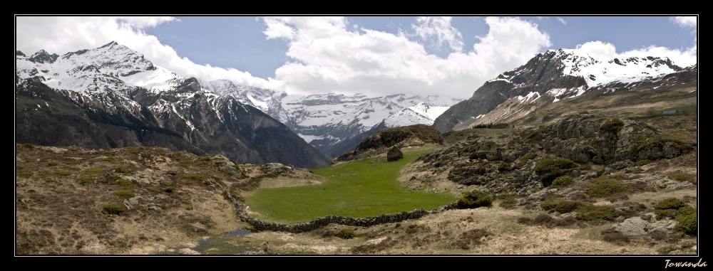 Gavarnie depuis le plateau de Saugué