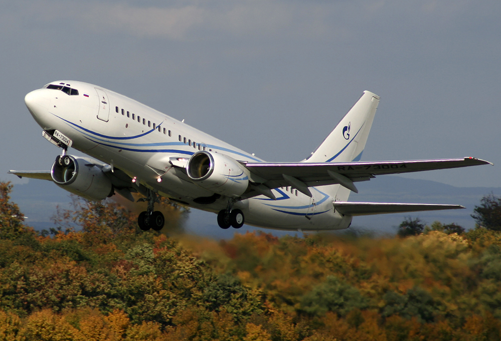 Gazpromavia Boeing 737-76N RA-73004