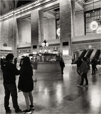 GCT No. 28 - Main Concourse, 8:28 PM on a Sunday Evening
