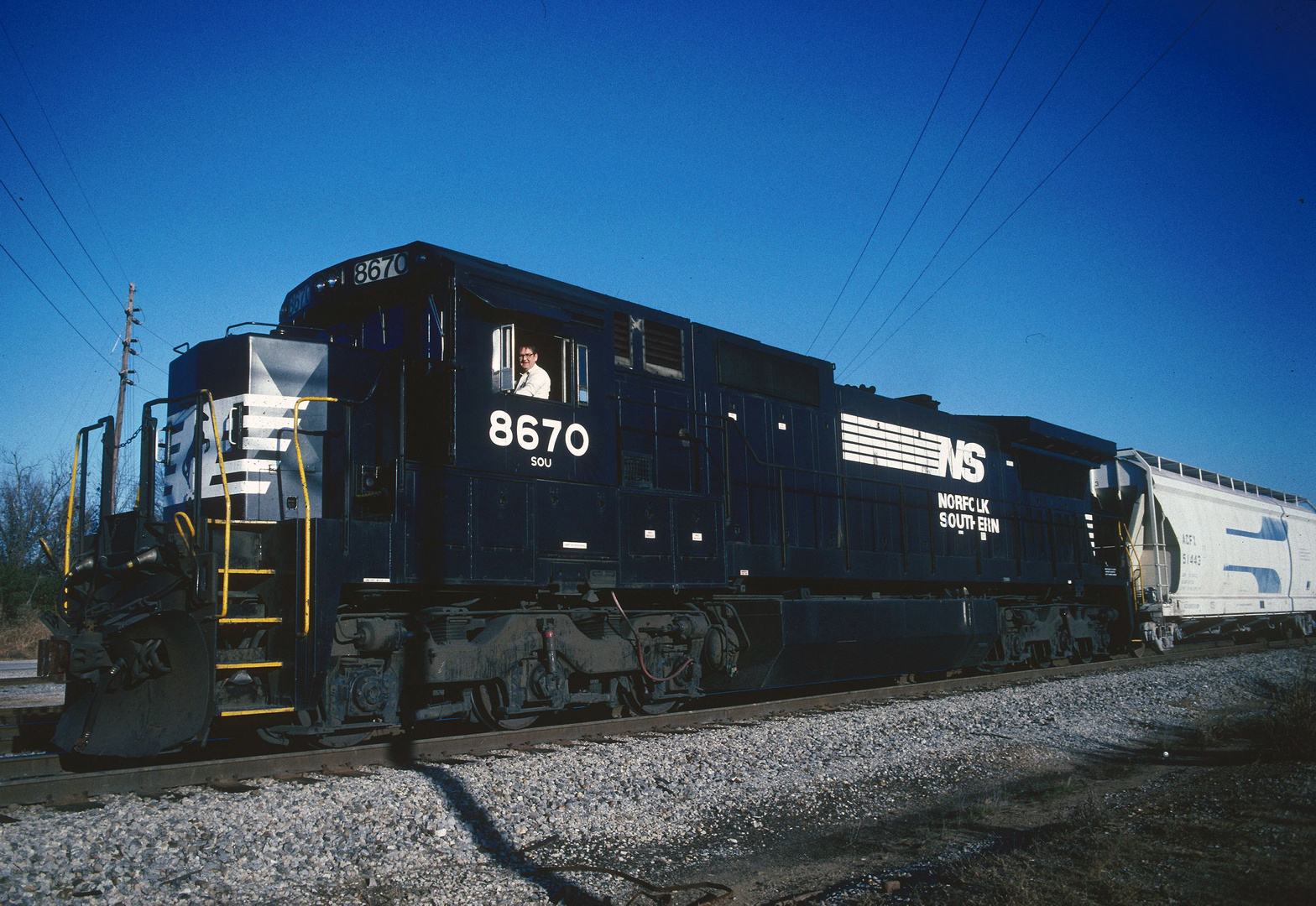 GE C39-8E NS#8670 Norfolk Southern/SOU vor dem Chattanooga Yard,1992