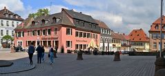 Gebäude am Domplatz in Speyer