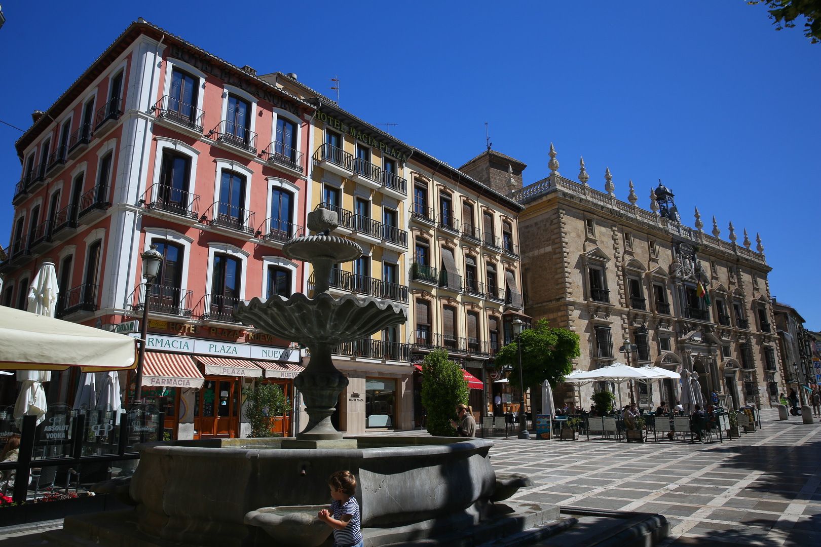 Gebäude am Plaza Santa Ana