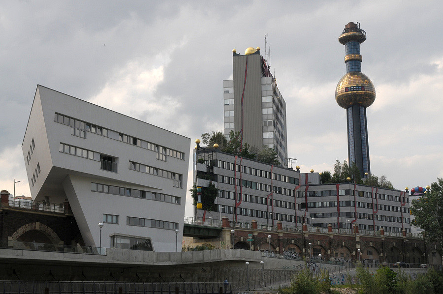 Gebäudeformen am Donaukanal