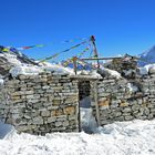 Gebetsfahnen am höchsten Punkt des Larke Passes 