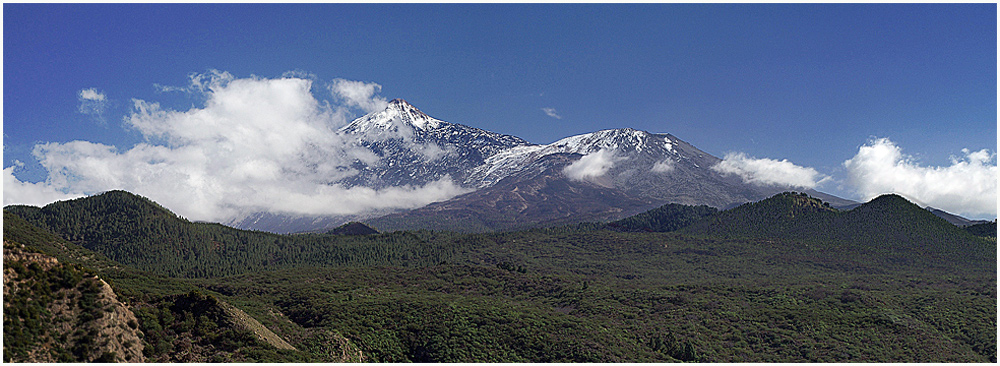 Gebirgsmassiv des Teide von Westen aus dem "Valle de Arriba" aus gesehen