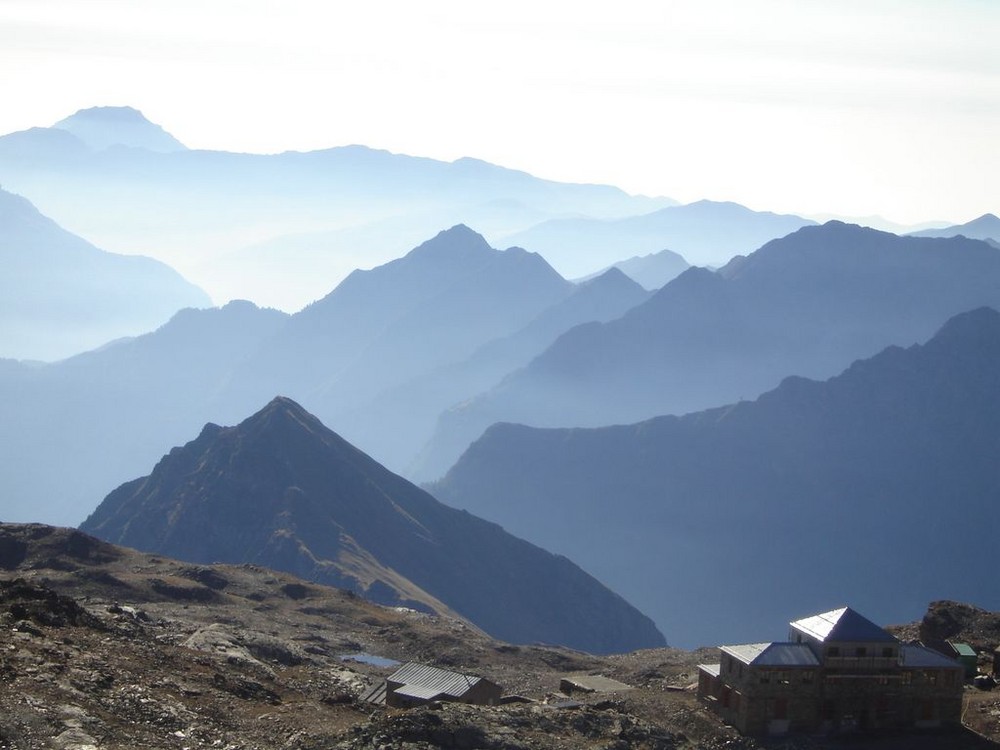 Gebirgsmassive vom Pass oberhalb Alagna in Italien