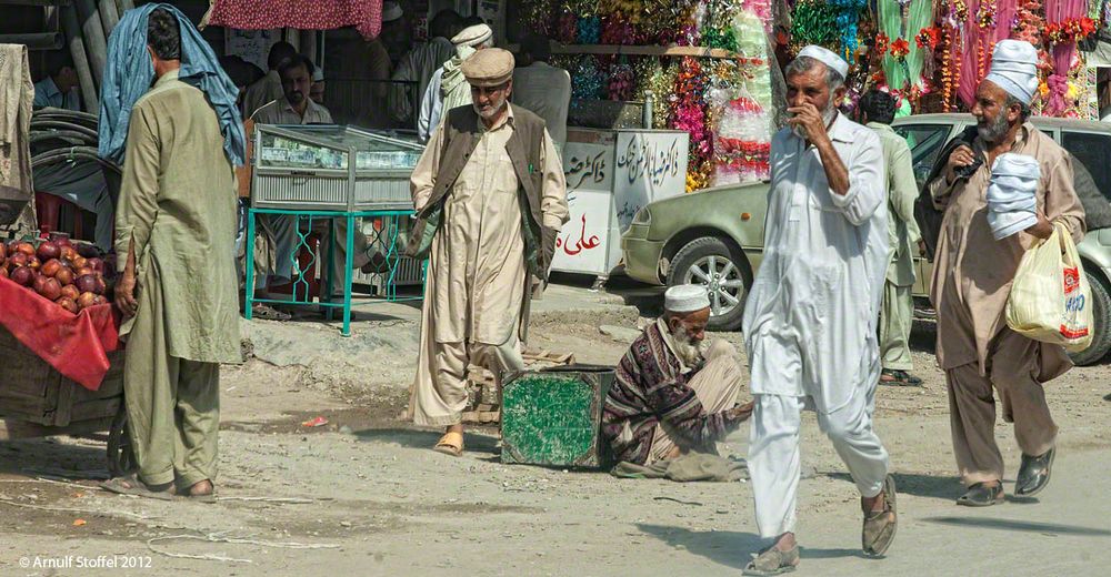 Geboren im Dreck, gelebt im Dreck und gestorben im Dreck - Leben in Pakistan