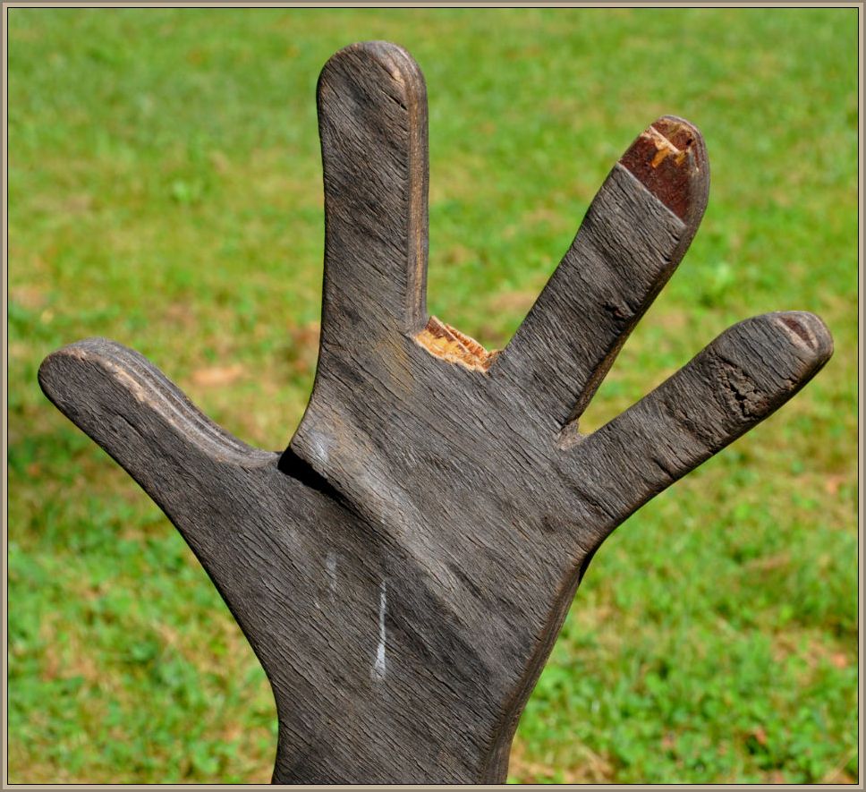 Gebrochener Finger Foto Bild Kunstfotografie Kultur Gemalde Skulpturen Skulpturen Im Freien Bilder Auf Fotocommunity