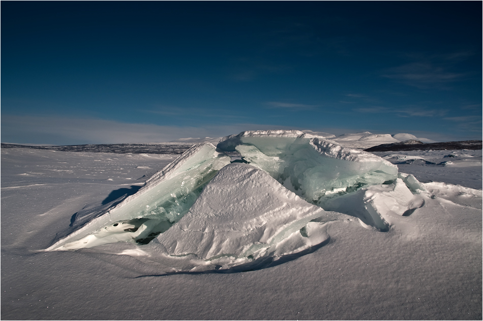 gebröselte Eiskugel