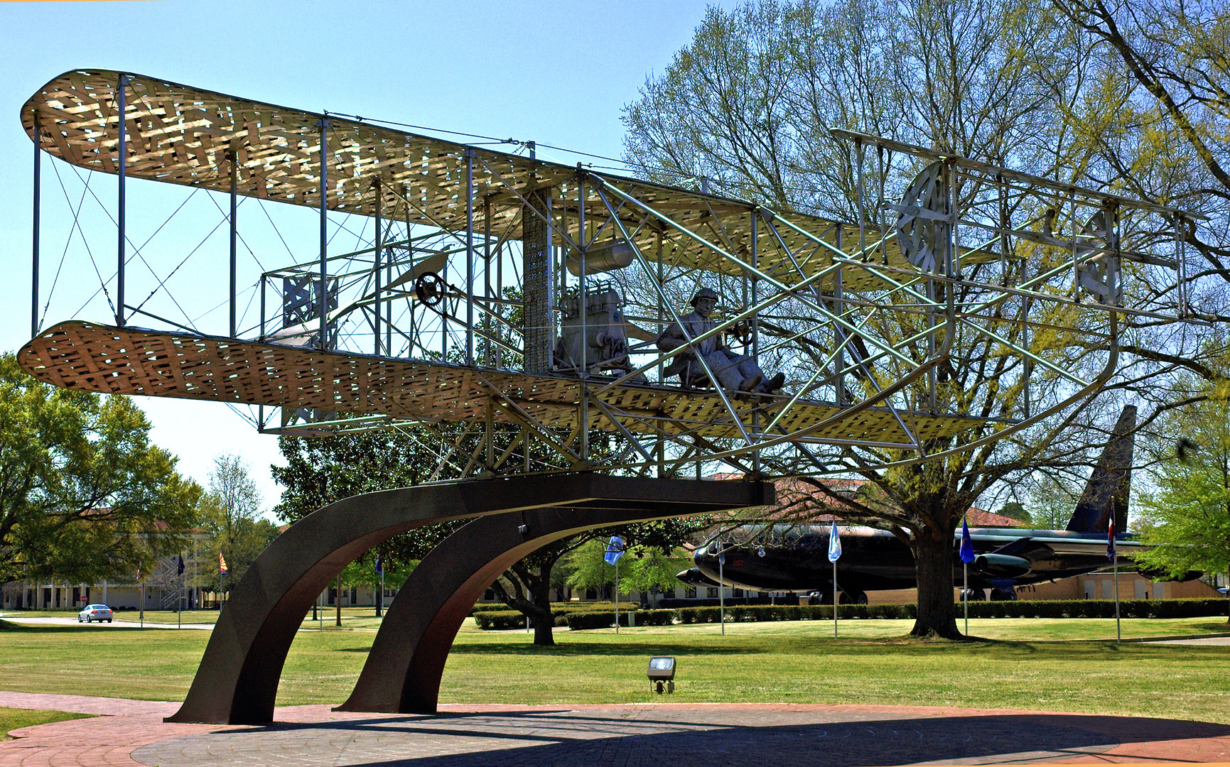 Gebr.Wright Flyer Monument  Maxwell-Base Montgomery USA  2006