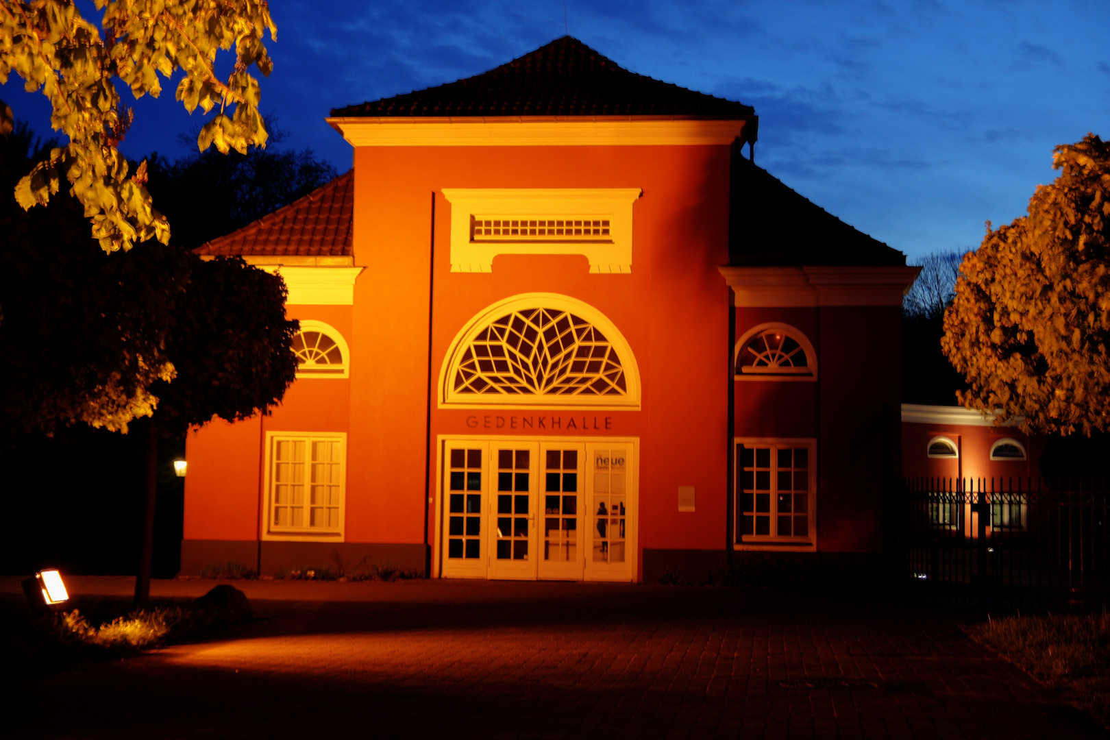 Gedenkhalle Schloss Oberhausen in HDR