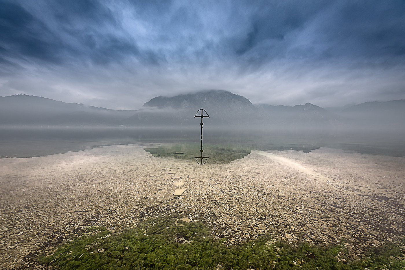 Gedenkkreuz im Traunsee