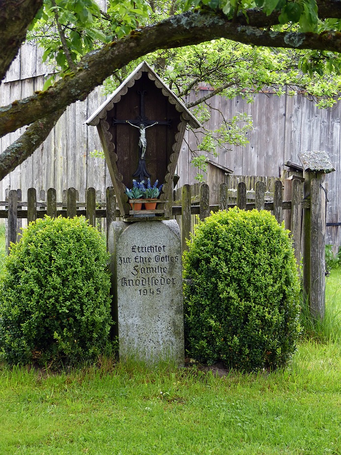 Gedenkkreuz in Raßreuth