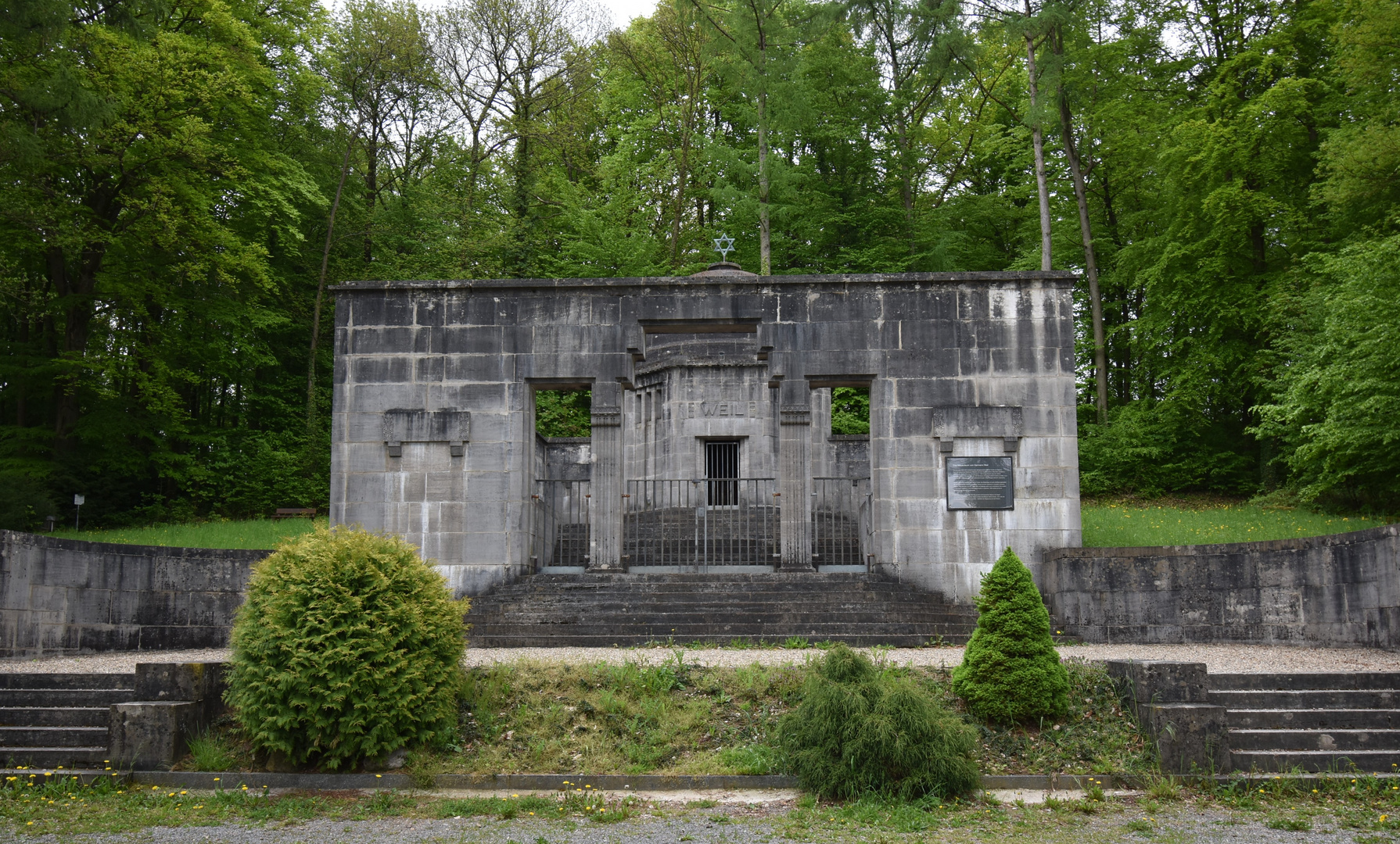 Gedenkstätte Mausoleum " Weil "