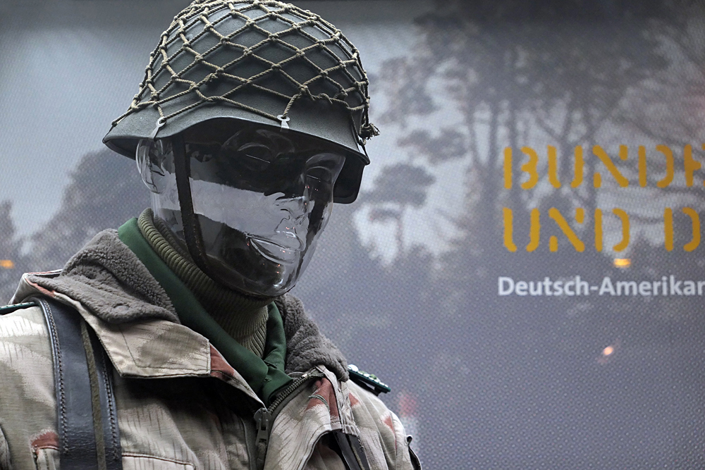 Gedenkstätte Point Alpha: US-Camp, Uniformen 04