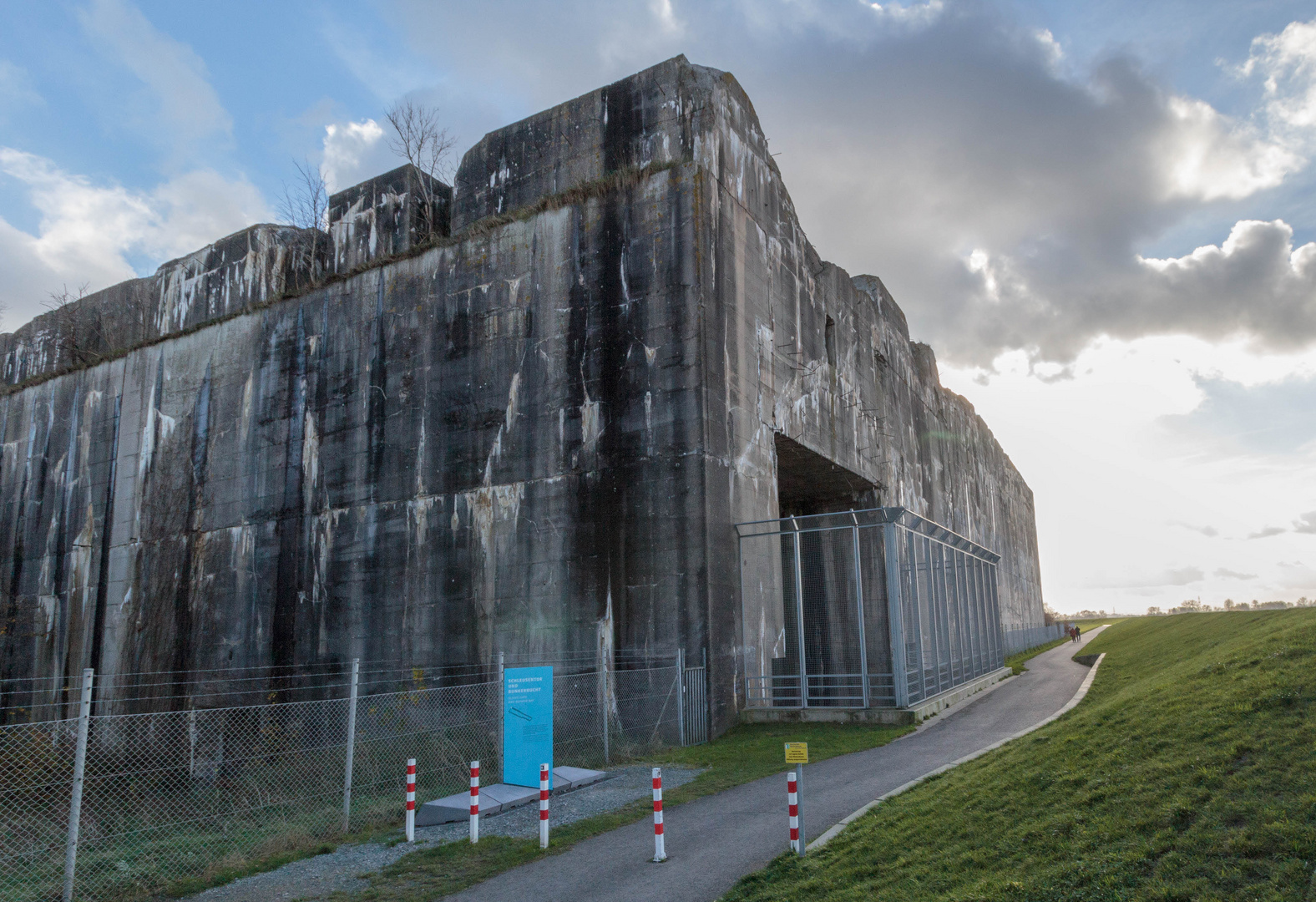 Gedenkstätte U-Boot Bunker Valentin #1